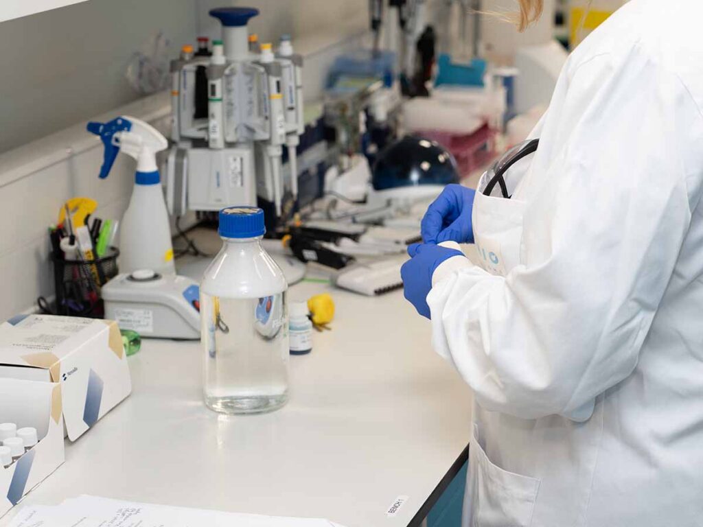 lab | Microfluidic flow